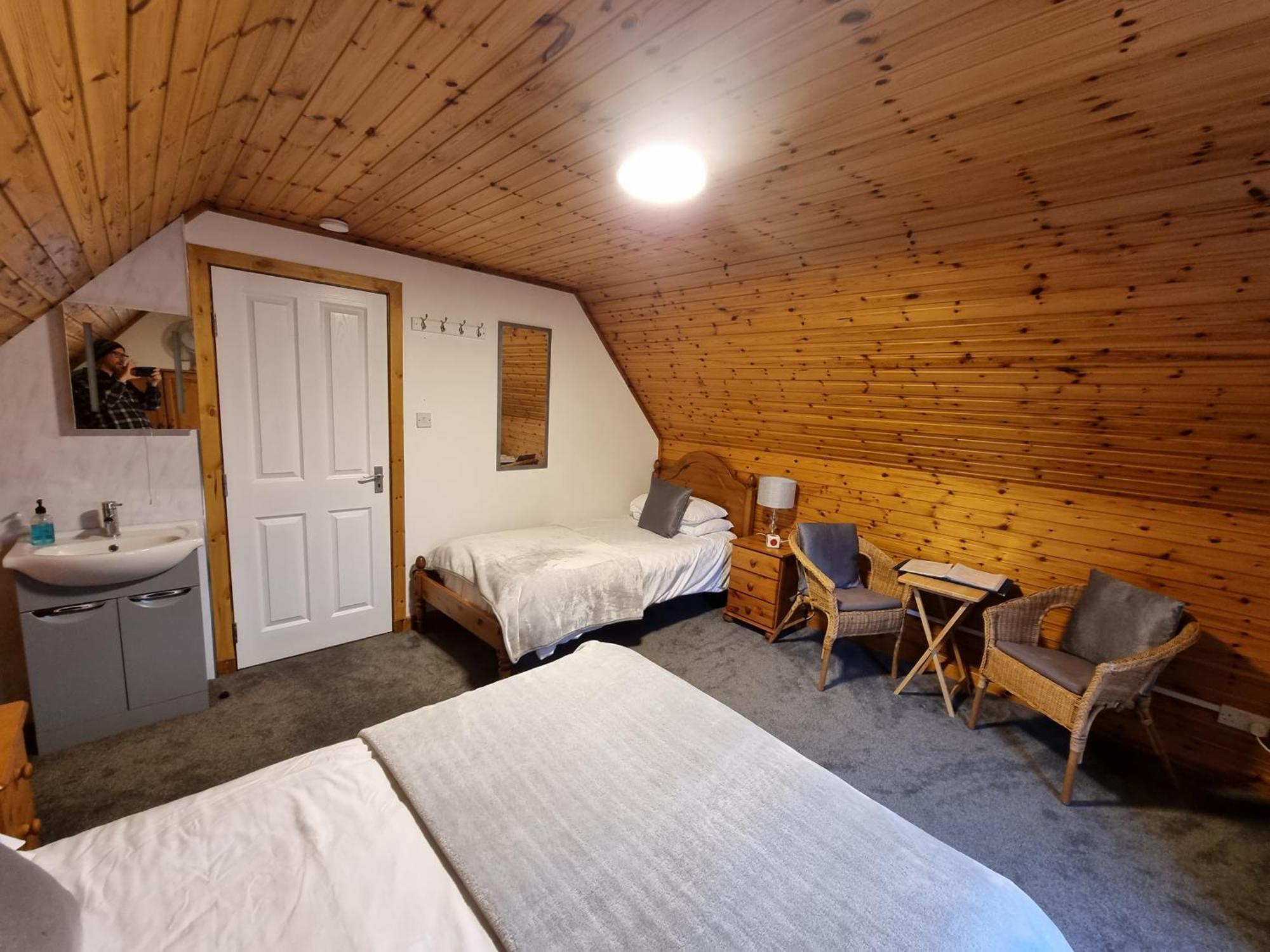 Carn Mhor Bed And Breakfast Авімор Номер фото