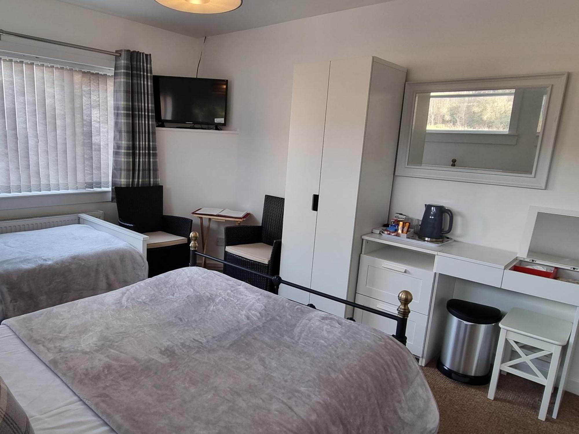 Carn Mhor Bed And Breakfast Авімор Номер фото